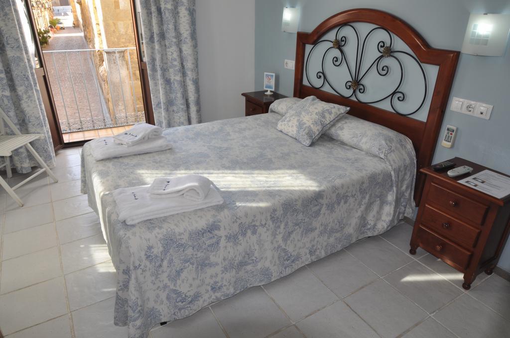Hostal Azahar Кордова Экстерьер фото