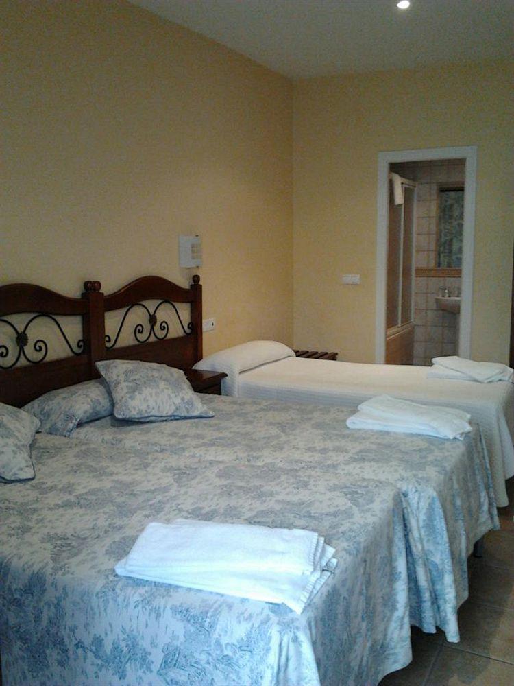 Hostal Azahar Кордова Экстерьер фото